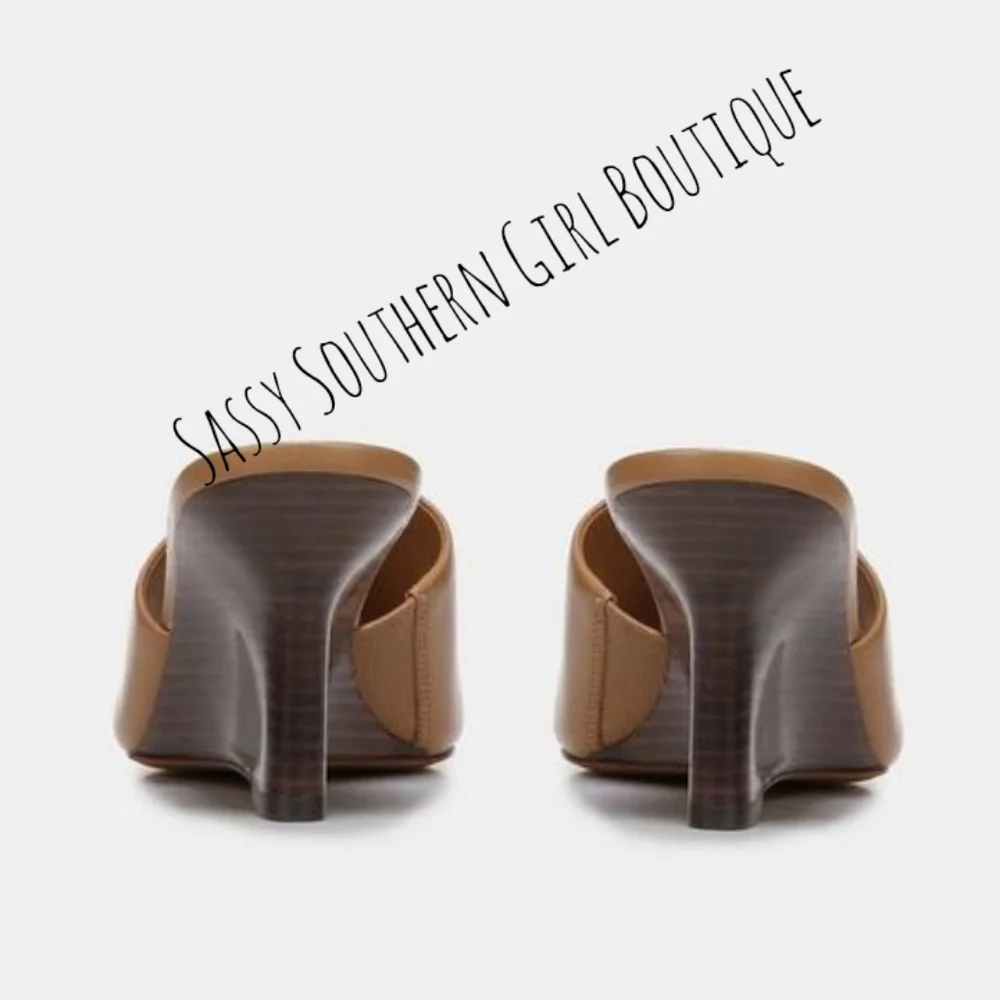 🆕⭐ VINCE tan camel leather wedges